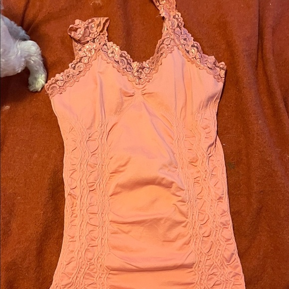 Elle Tian Lace Trim Coral Tank Top - Picture 3 of 4